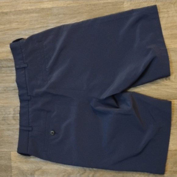 Links Edition Men's Flat Front Solid Golf Short with Comfort Waist. - Picture 8 of 9